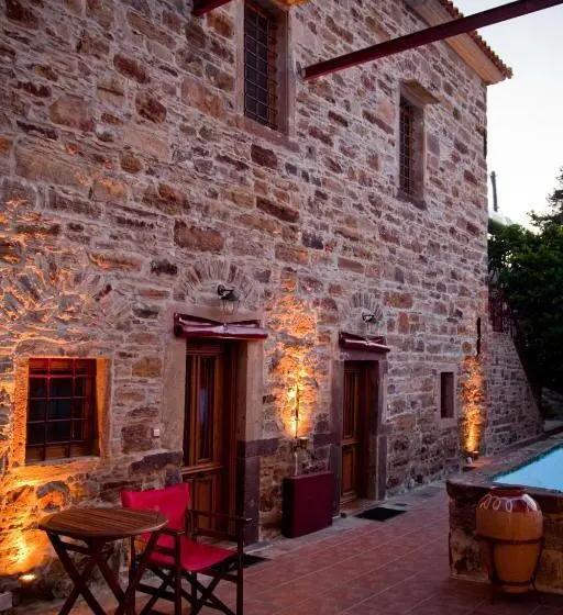 اتاق استاندارد سه نفره, Mouzaliko Guesthouse Mansion