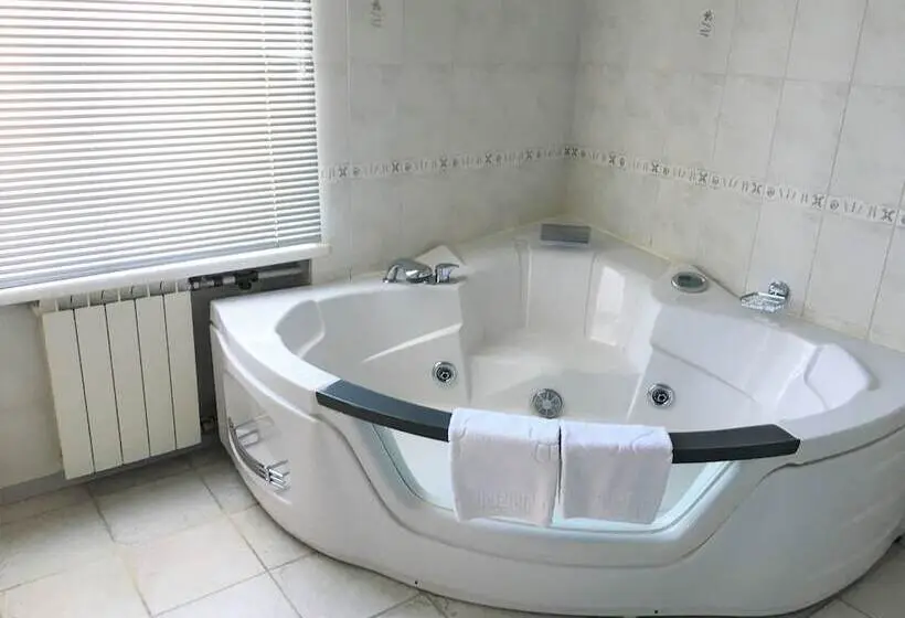 سوییت سوپریور, Khabarovsk