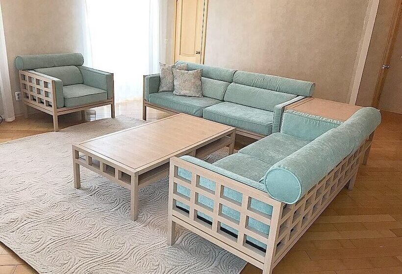 سوییت سوپریور, Khabarovsk