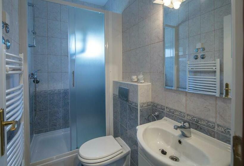 海景套房, Villa Mandalinic