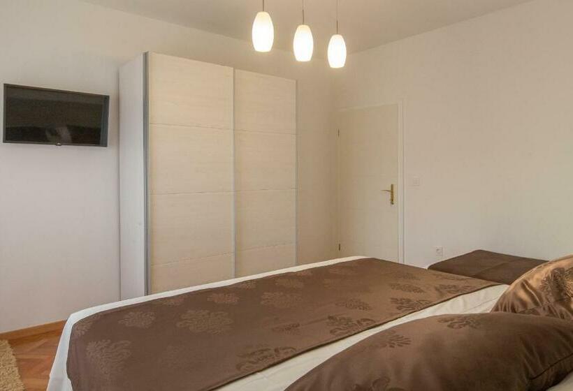 海景套房, Villa Mandalinic