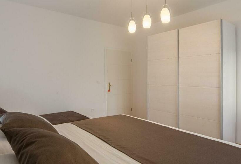 海景套房, Villa Mandalinic