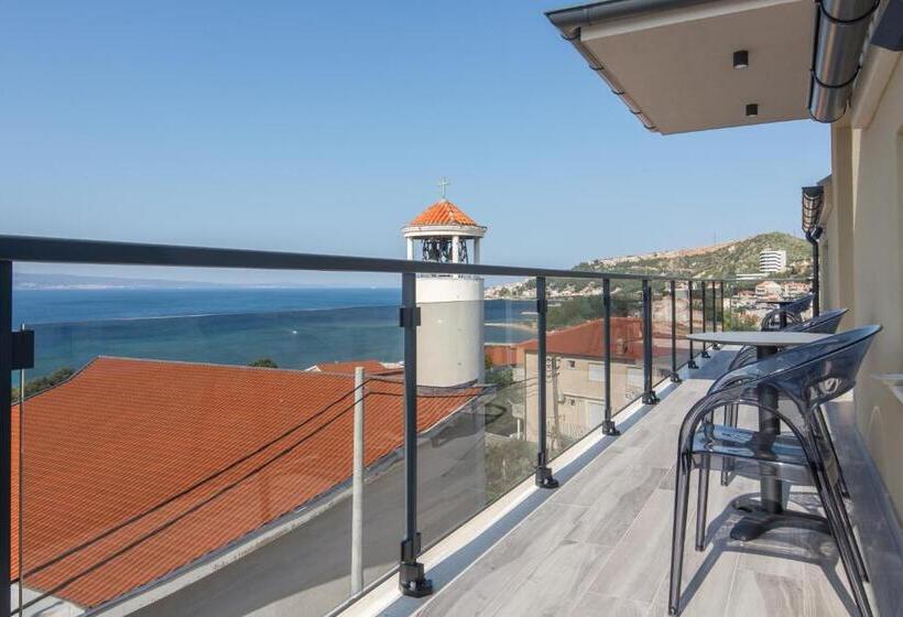 豪华海景房带阳台, Villa Mandalinic