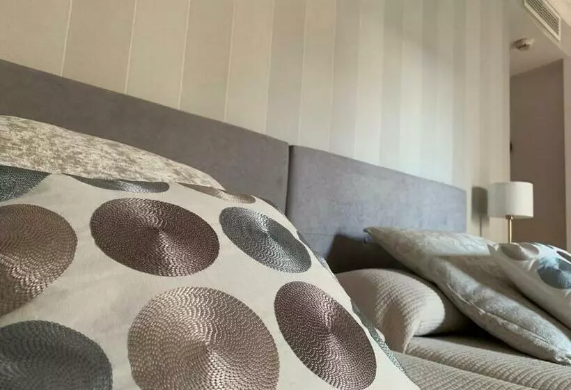 اتاق استاندارد, Benabola Hotel & Suites