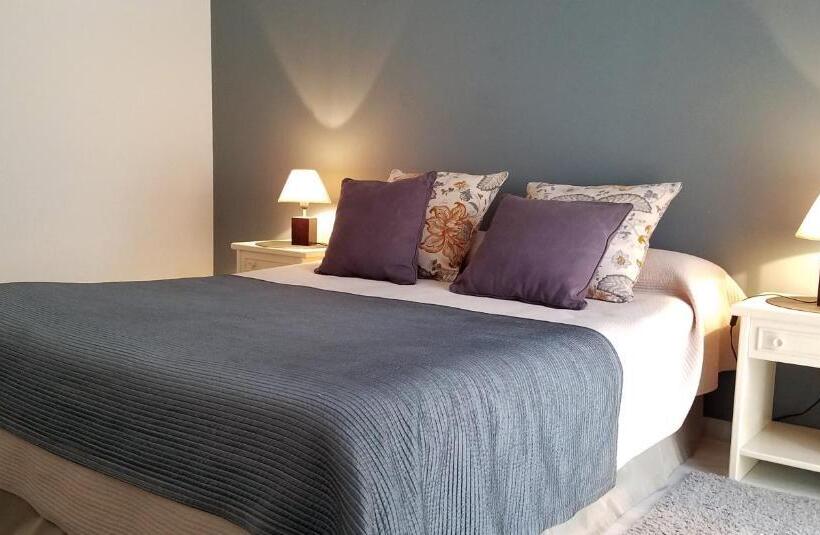 شقة غرفتين, Benabola Hotel & Suites