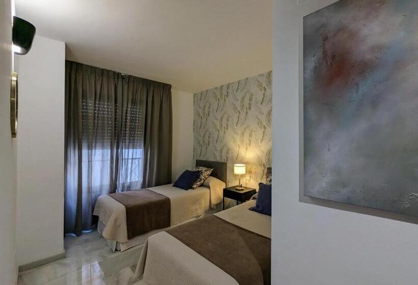 شقة 3 غرف, Benabola Hotel & Suites