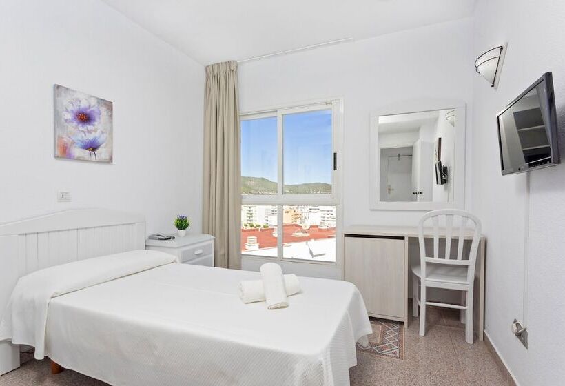 اتاق استاندارد یک نفره, Hostal Molins Park