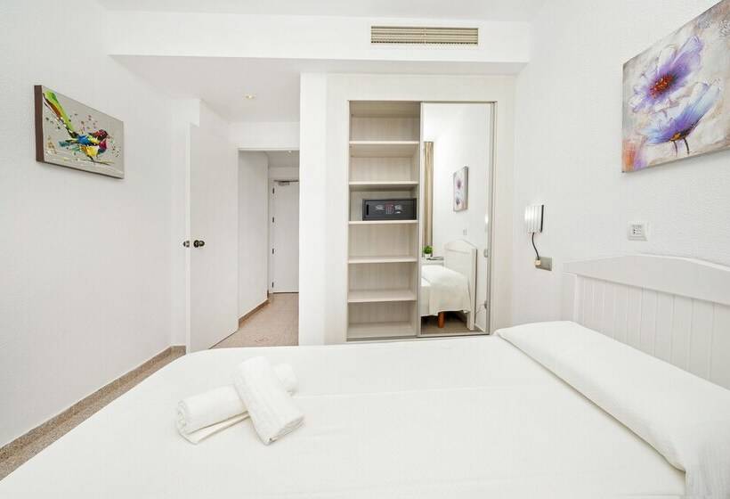 اتاق استاندارد یک نفره, Hostal Molins Park