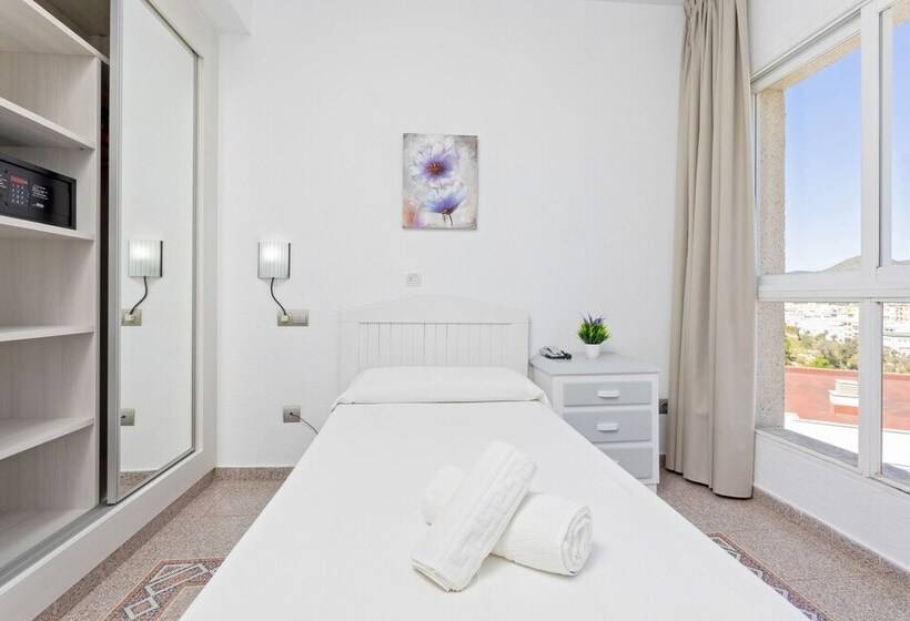 スタンダードシングルルーム, Hostal Molins Park