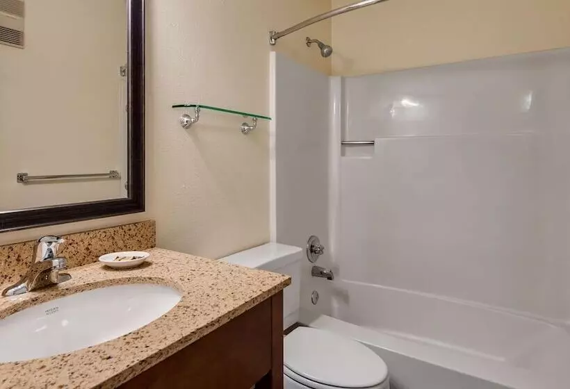 ２ダブルベッドのスタンダードルーム, Best Western Plus Windjammer Inn & Conference Center