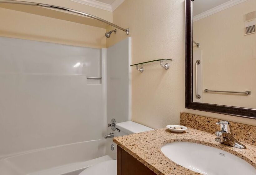 Номер Стандарт 2 Двуспальные Кровати, Best Western Plus Windjammer Inn & Conference Center