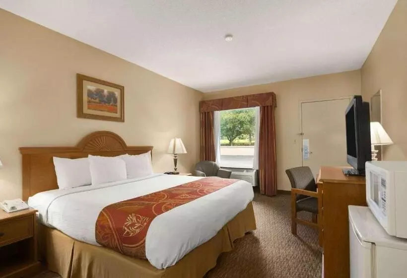 Standard-huone King-vuode, Days Inn By Wyndham Alexander City