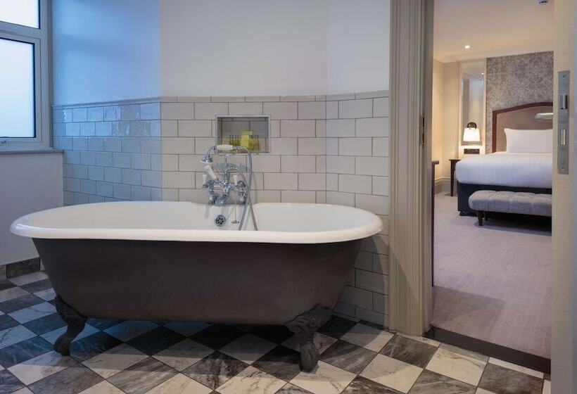 수피리어 룸, Doubletree By Hilton Harrogate Majestic Hotel & Spa