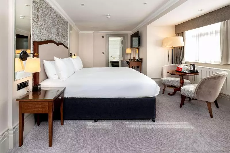 اتاق لوکس با تخت بزرگ, Doubletree By Hilton Harrogate Majestic Hotel & Spa