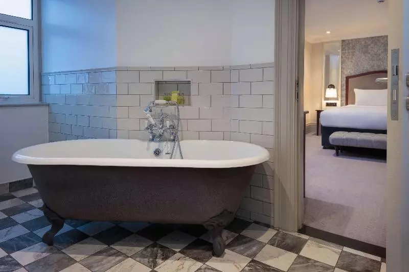 اتاق استاندارد با تخت بزرگ, Doubletree By Hilton Harrogate Majestic Hotel & Spa