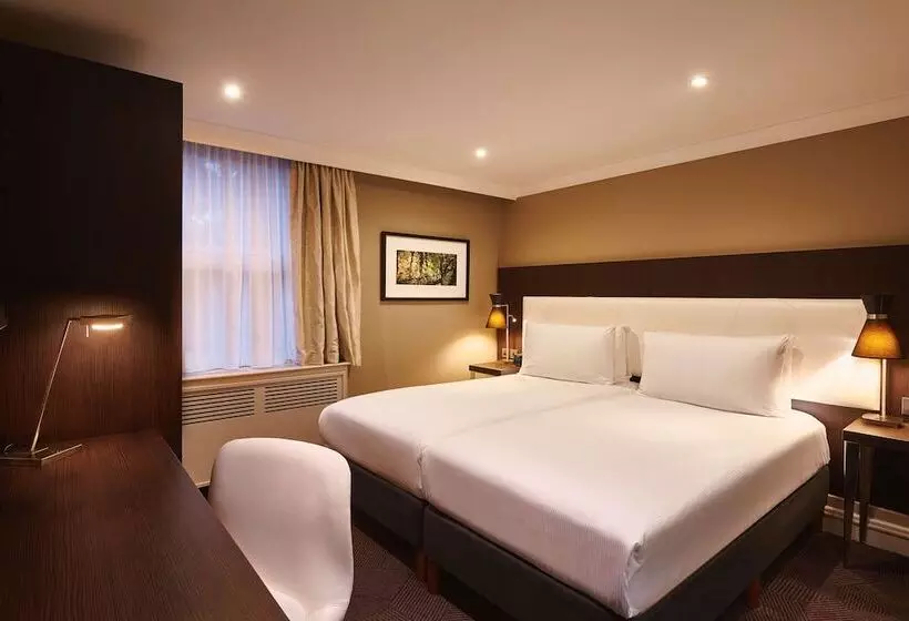 デラックスルーム, Doubletree By Hilton  London  Ealing