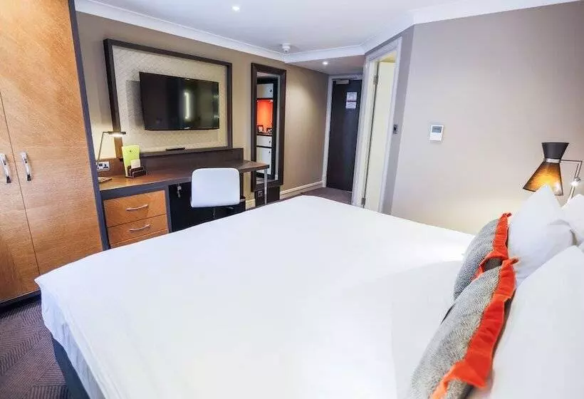 デラックスルーム, Doubletree By Hilton  London  Ealing