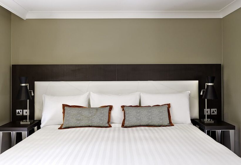 Номер Deluxe, Doubletree By Hilton  London  Ealing
