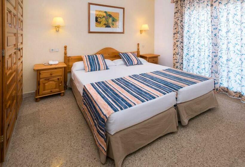 バルコニー付きスタンダードルーム, Ght Neptuno Tossa & Venus Spa