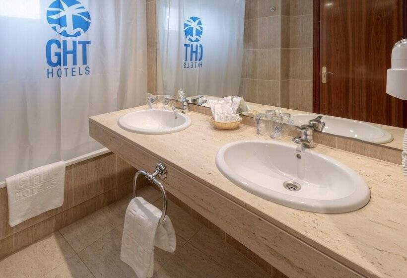 バルコニー付きスタンダードルーム, Ght Neptuno Tossa & Venus Spa