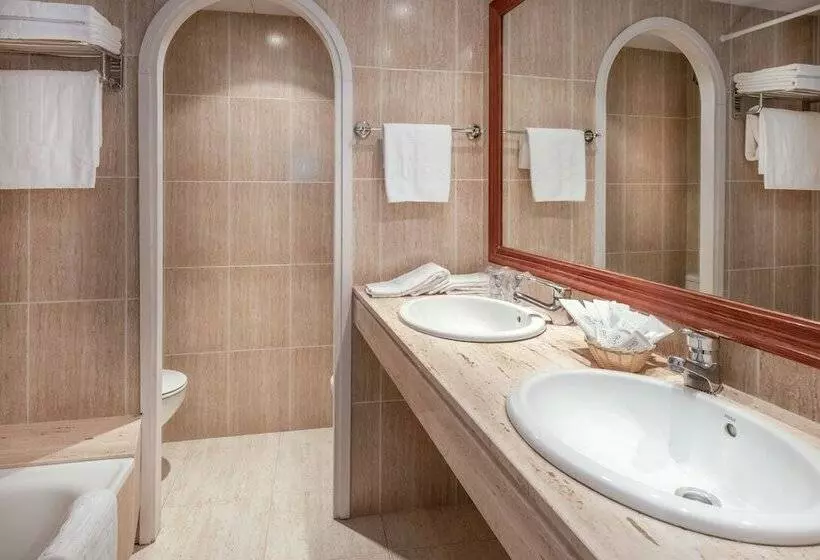 اتاق استاندارد با بالکن, Ght Neptuno Tossa & Venus Spa