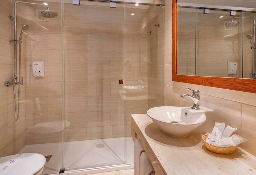 スタンダードトリプルルーム, Ght Neptuno Tossa & Venus Spa