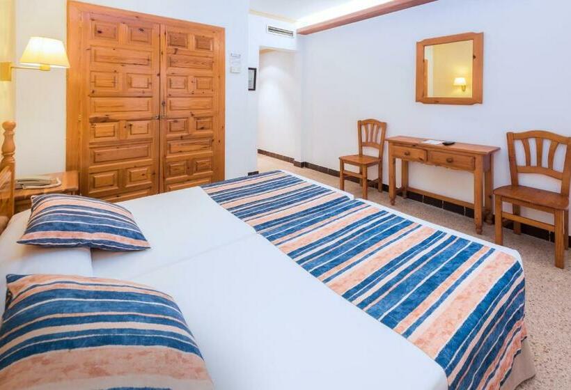 プールビュースタンダードルーム, Ght Neptuno Tossa & Venus Spa