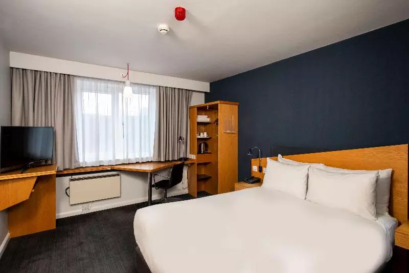 اتاق استاندارد برای معلولان, Holiday Inn Express   Glasgow   City Ctr Riverside, An Ihg