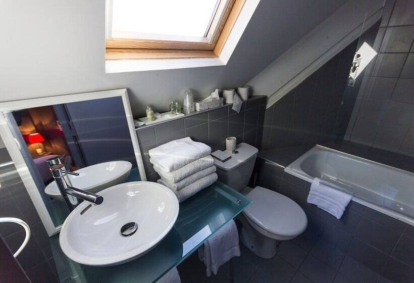 标准三人间, Hôtel Le Cervolan