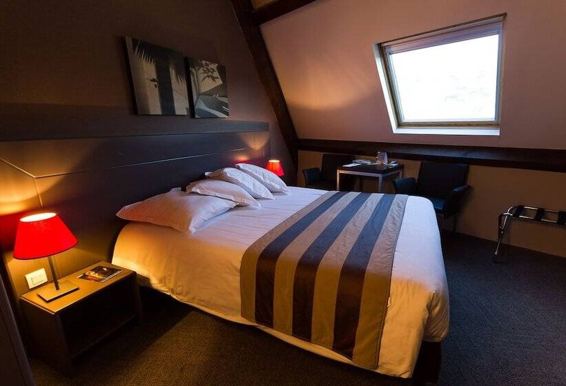 اتاق استاندارد سه نفره, Hôtel Le Cervolan