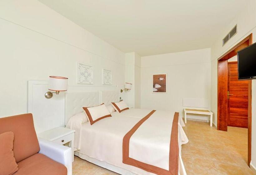 غرفة قياسية مطلّة علي البحر, Vila Gale Isla Canela