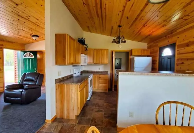 ３ベッドルームハウス, Jasper Ridge Inn Ishpeming