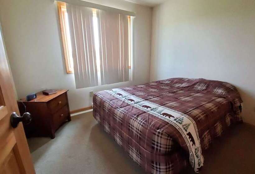 침실 3개 주택, Jasper Ridge Inn Ishpeming