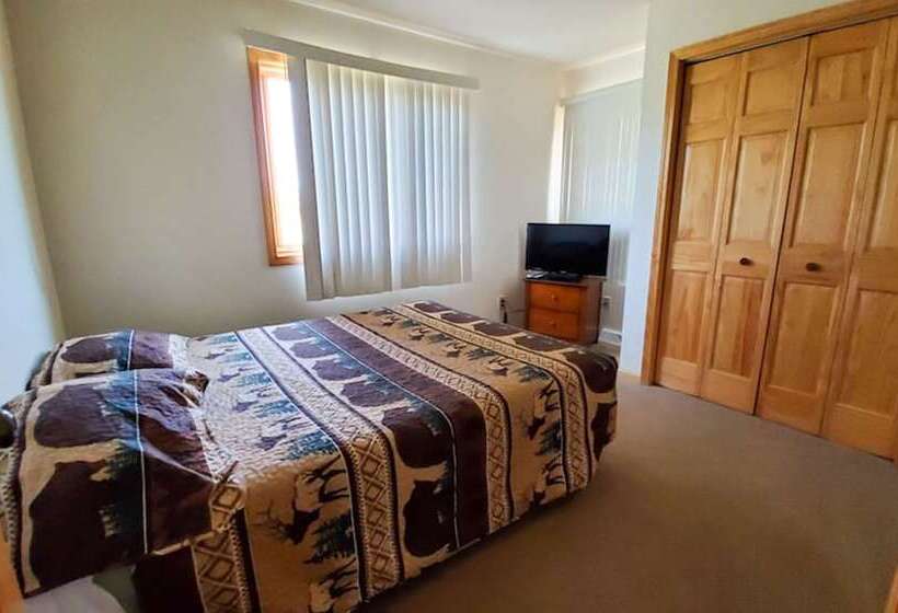 3ベッドルームハウス, Jasper Ridge Inn Ishpeming