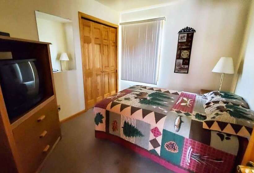 2ベッドルームハウス, Jasper Ridge Inn Ishpeming