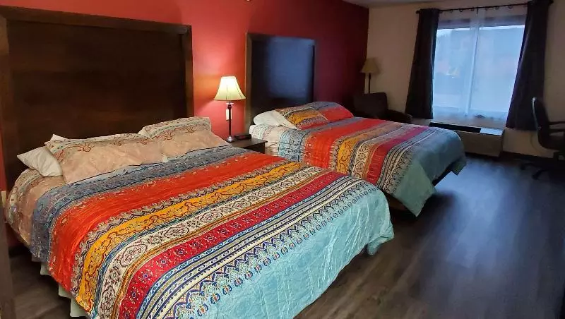 クイーンサイズベッドのスタンダードルーム, Jasper Ridge Inn Ishpeming