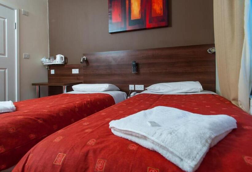 标准间, Marble Arch Inn