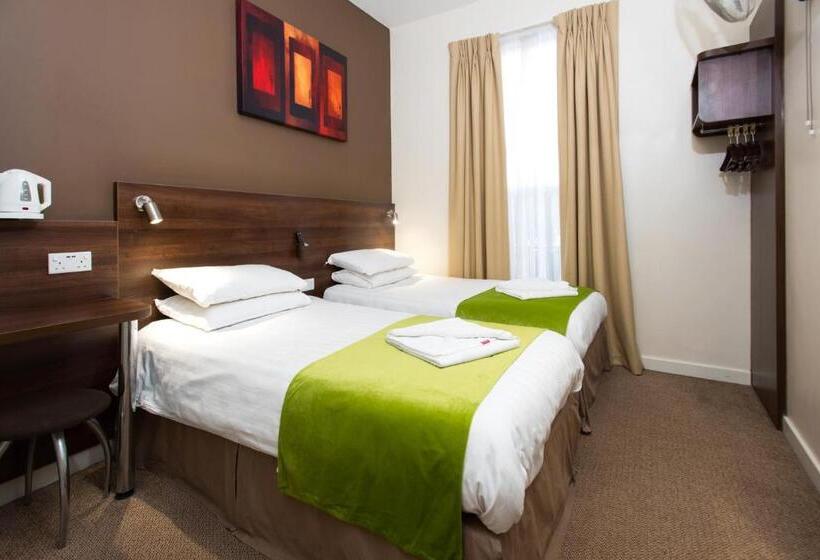 标准间, Marble Arch Inn