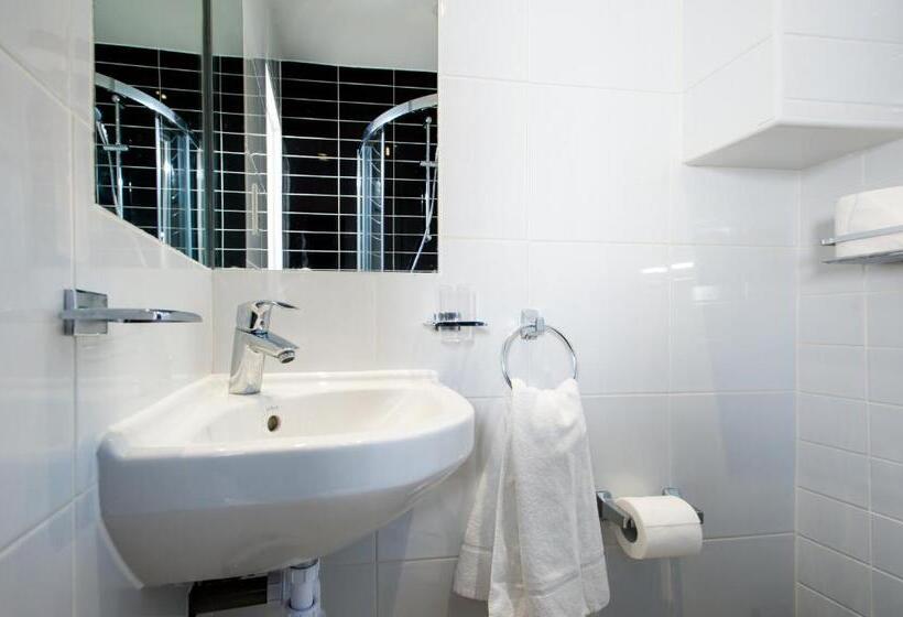 Номер Стандарт Трехместный, Marble Arch Inn