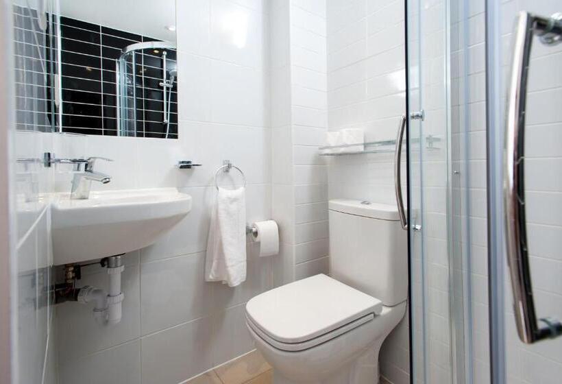 Номер Стандарт Трехместный, Marble Arch Inn