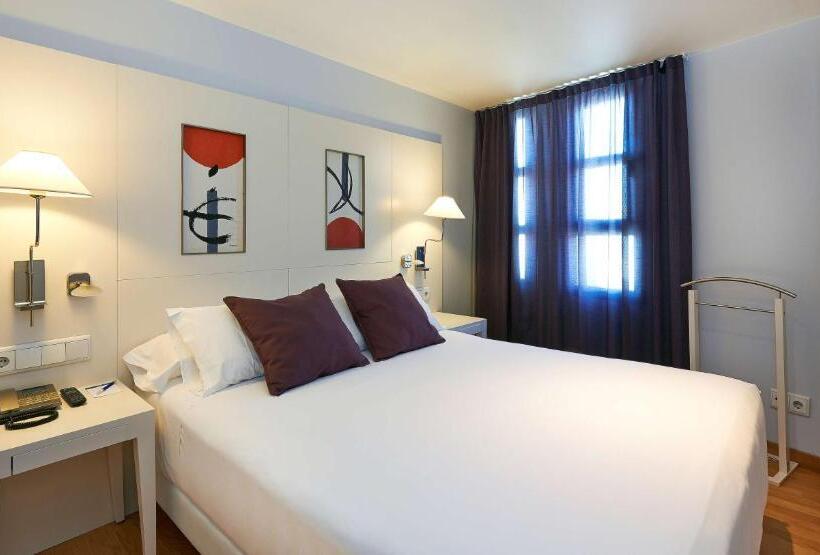 غرفة سوبيريور, NH Valencia Las Artes