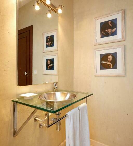 سوییت, Pateo Dos Solares Charm