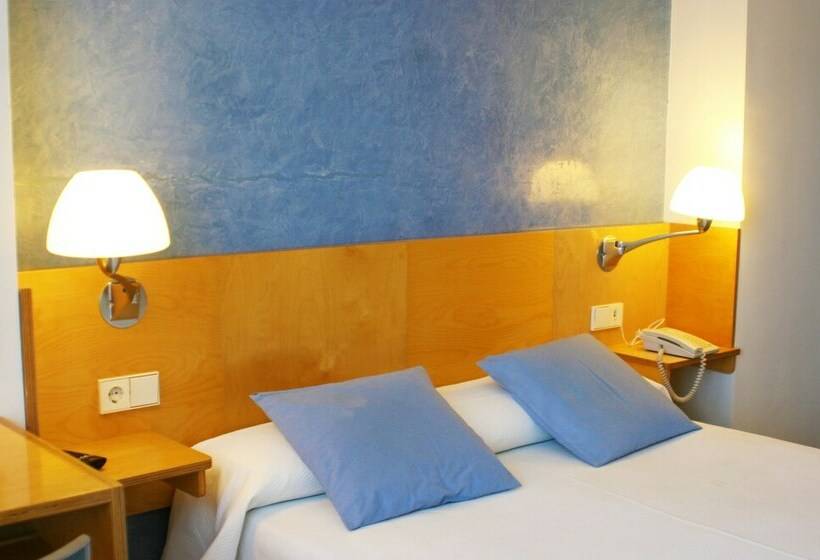 اتاق استاندارد سه نفره, Rambla