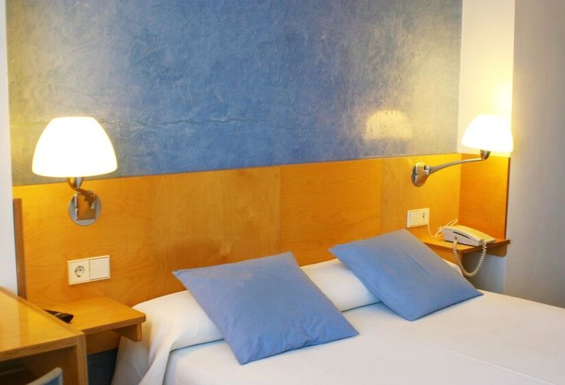 اتاق استاندارد سه نفره, Rambla