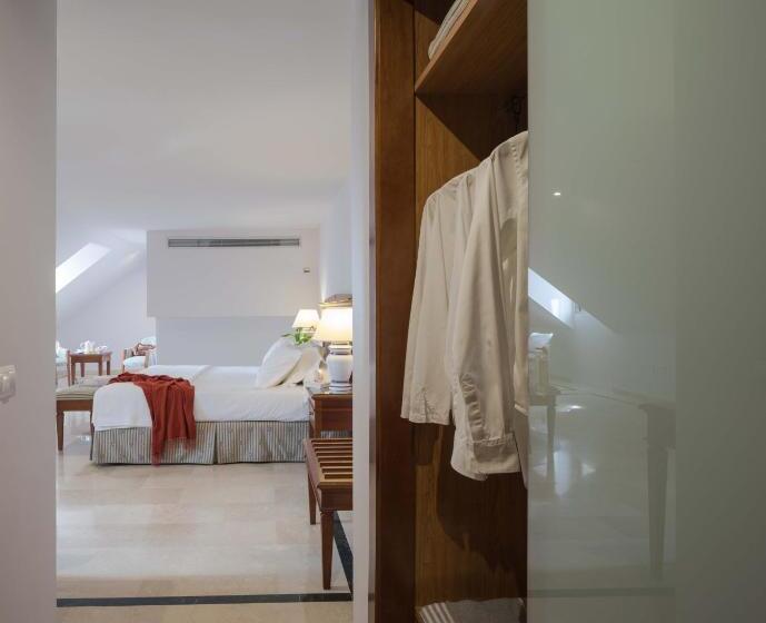 اتاق سوپریور, Rey Alfonso X