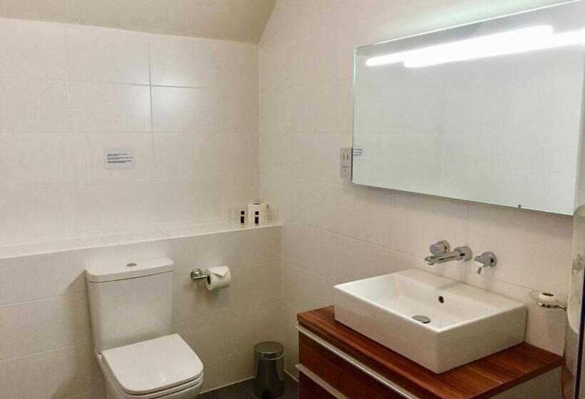 标准间, Dalrachney Lodge