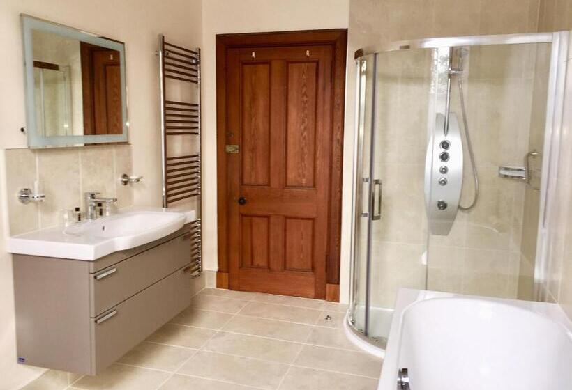 带大床的高级房间, Dalrachney Lodge