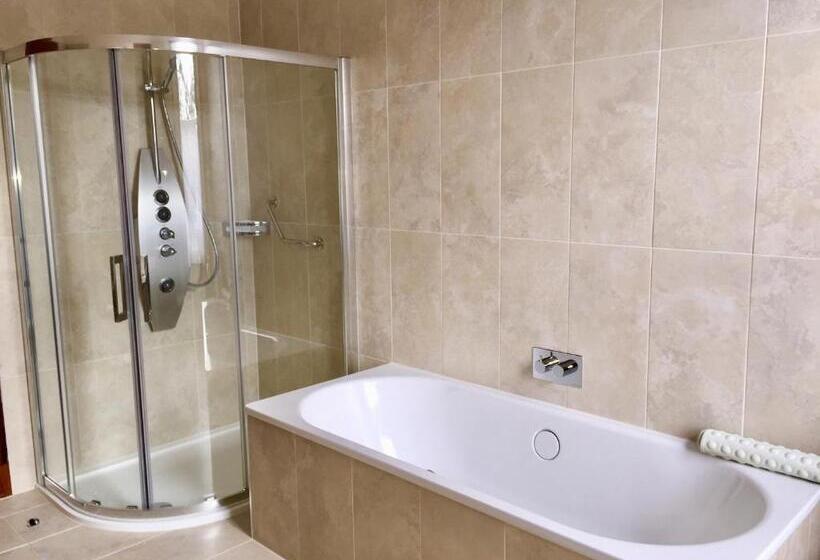 غرفة سوبيريور سرير كينج, Dalrachney Lodge