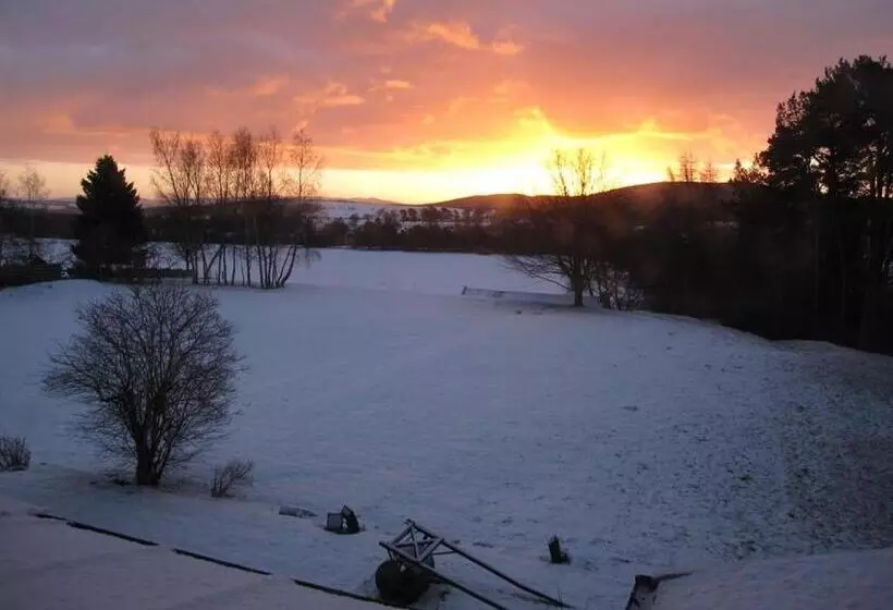 Superior-huone King-vuode, Dalrachney Lodge