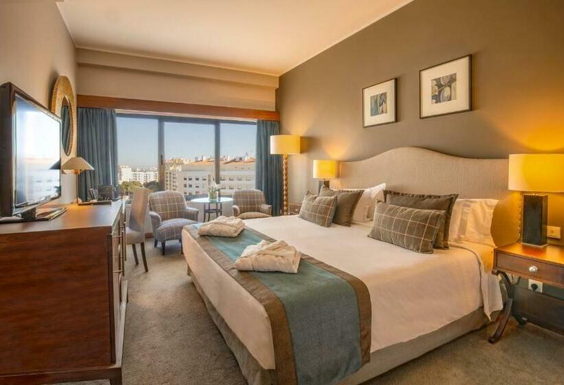 غرفة سوبيريور, Santarem